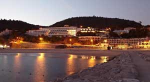 the hotel do mar, Sesimbra by night