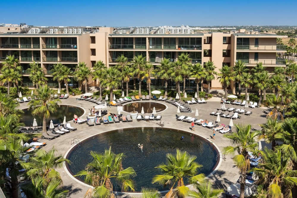 Salgados Palm Village Apartments and Suites